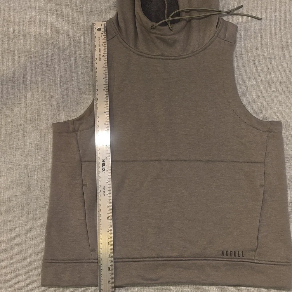 NOBULL Sleeveless Hoodie in Brow/Gray/Green Medium - Picture 7 of 7